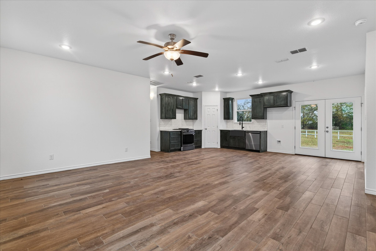 New 3 BR 2 Bath 1341 Sq Ft – Emory, TX